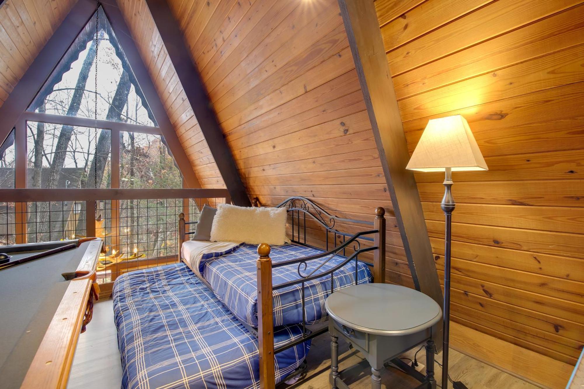 Gatlinburg A-Frame Home With Hot Tub Near Parkway المظهر الخارجي الصورة