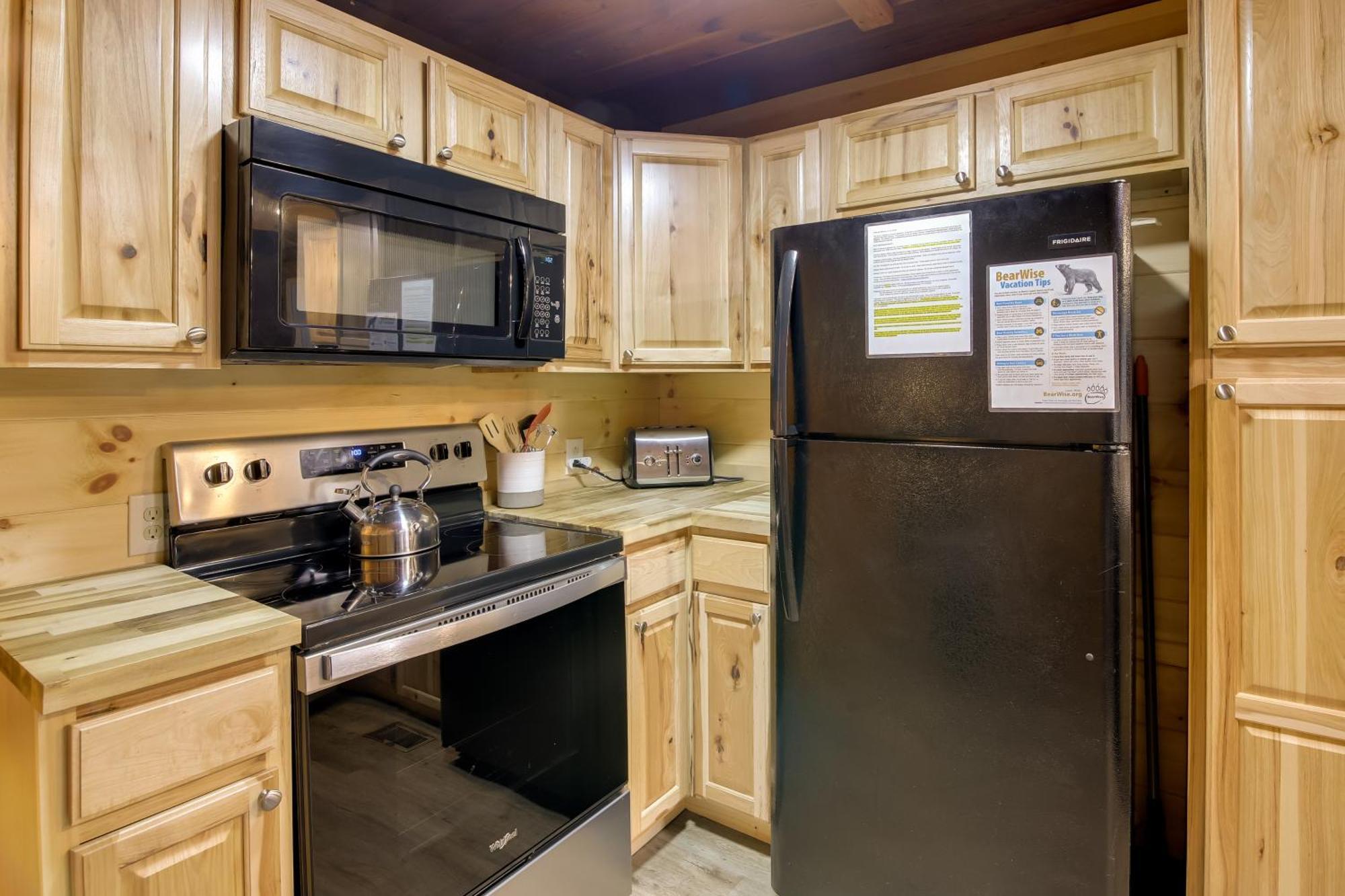 Gatlinburg A-Frame Home With Hot Tub Near Parkway المظهر الخارجي الصورة