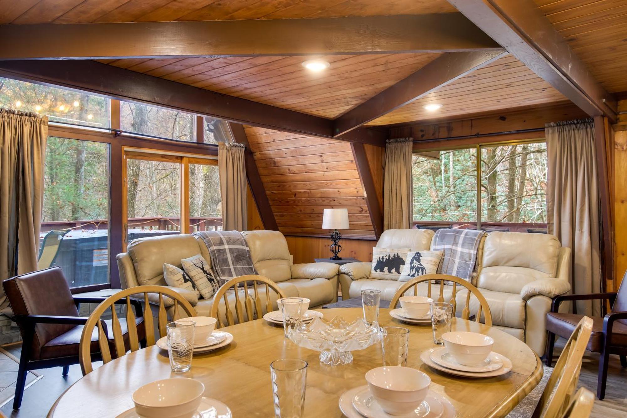 Gatlinburg A-Frame Home With Hot Tub Near Parkway المظهر الخارجي الصورة